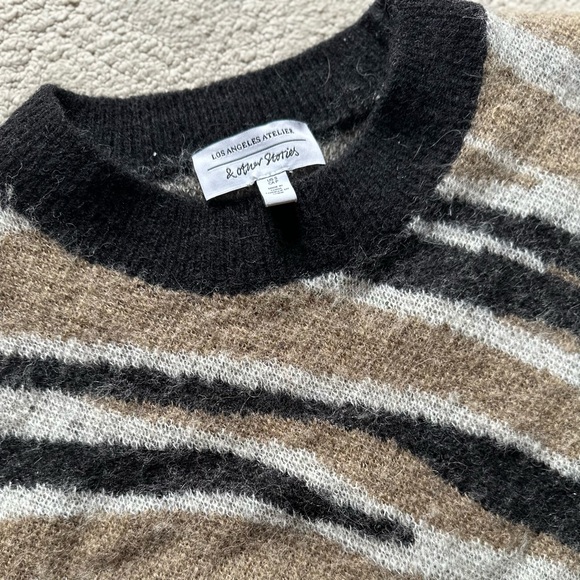 & Other Stories Alpaca Blend Knit Sweater Zebra Print Women’s Size Small - Picture 7 of 10